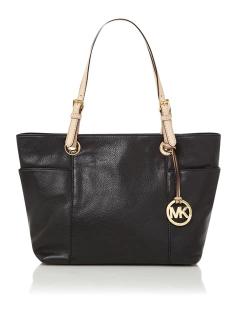 michael kors black handbag jet set|Michael Kors jet set item.